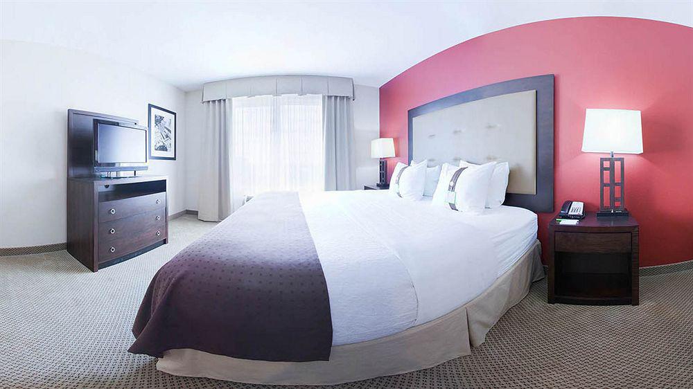 Отель Doubletree By Hilton Chicago Midway Airport, Il Bedford Park Экстерьер фото