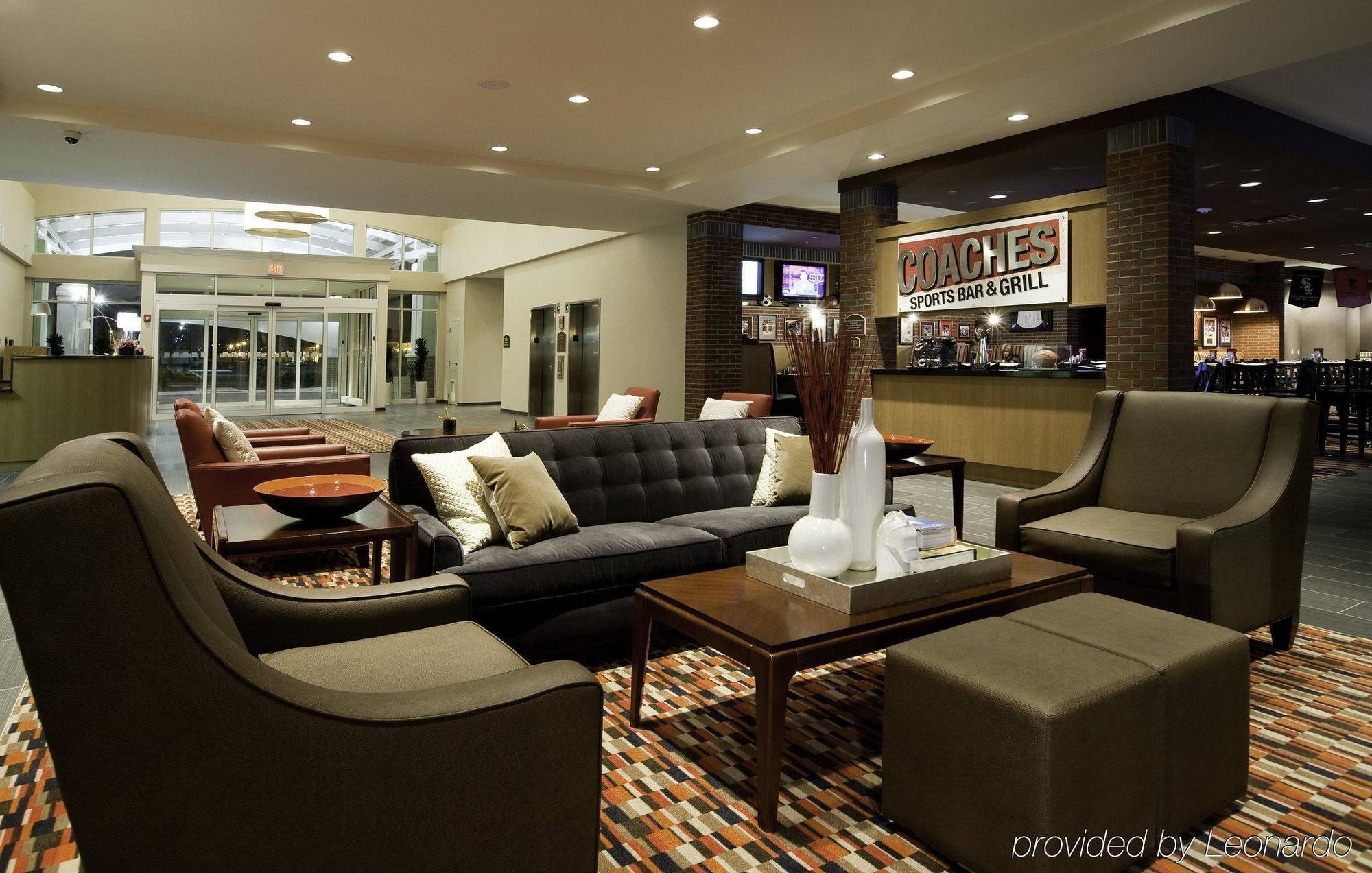 Отель Doubletree By Hilton Chicago Midway Airport, Il Bedford Park Интерьер фото