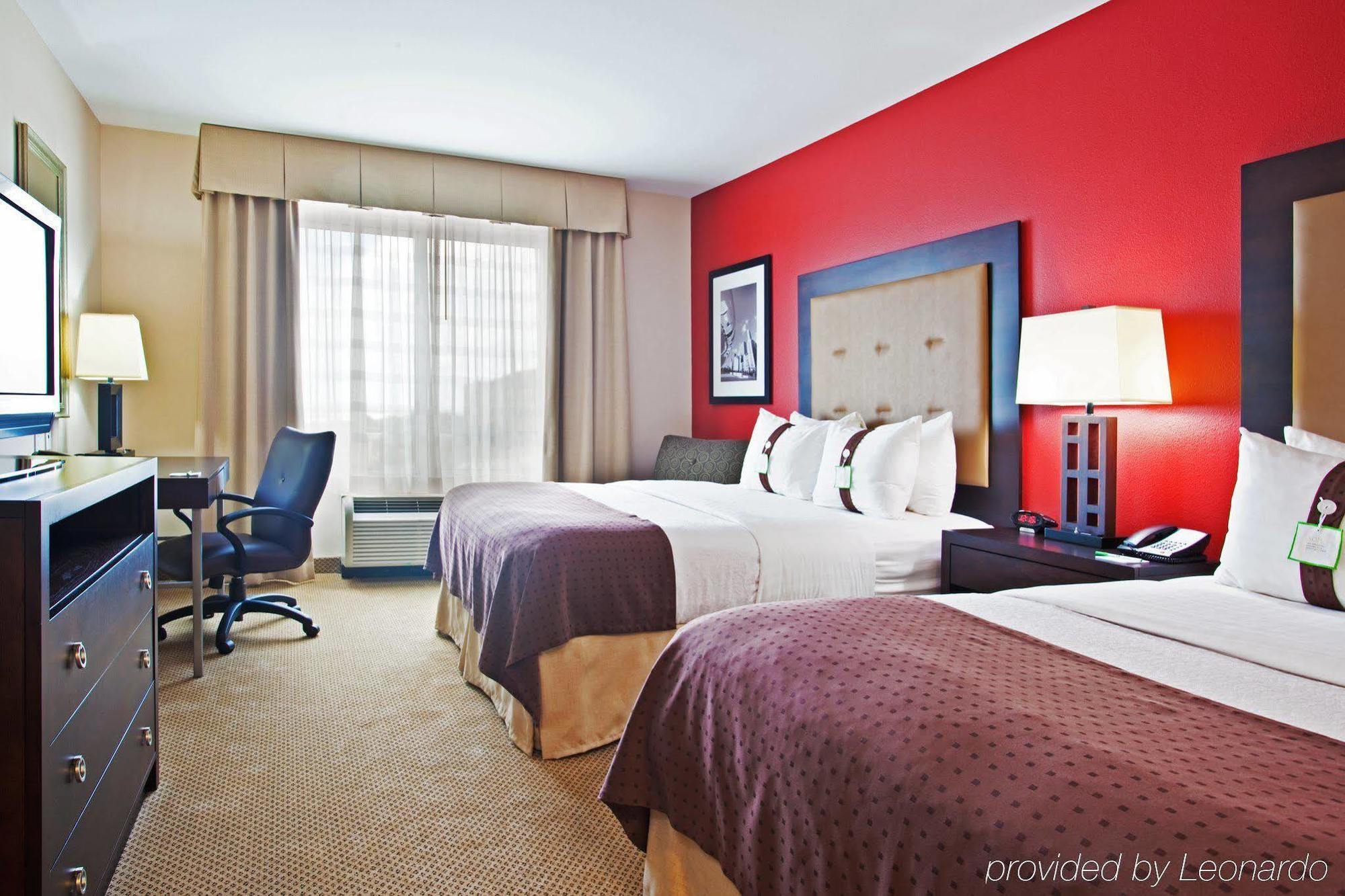 Отель Doubletree By Hilton Chicago Midway Airport, Il Bedford Park Экстерьер фото