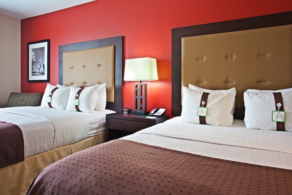 Отель Doubletree By Hilton Chicago Midway Airport, Il Bedford Park Экстерьер фото